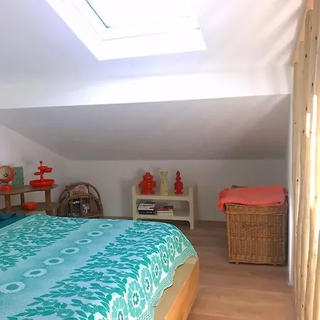 Duplex With Vintage Decor, Private Garden Terrace Hyères